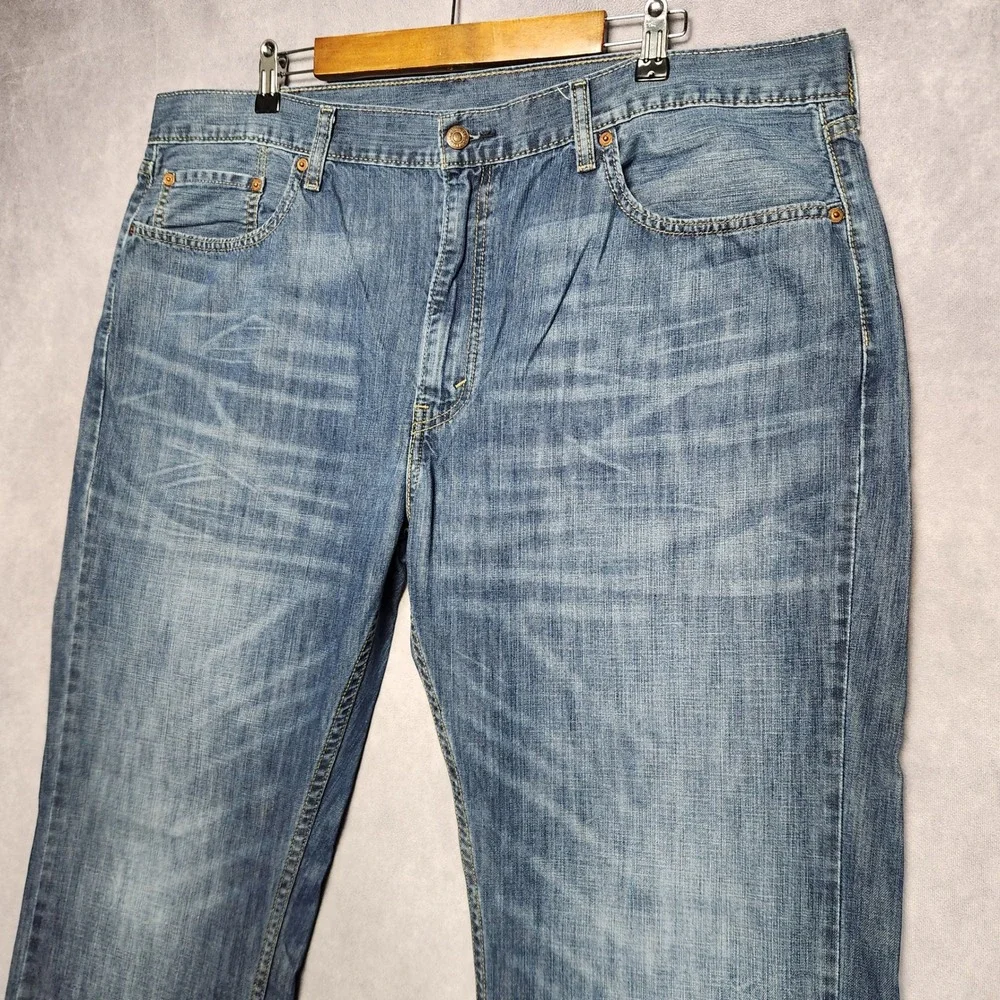 Levis 559 Relaxed Straight Jeans Mens 42x32 Blue Medium Wash Denim 100% Cotton